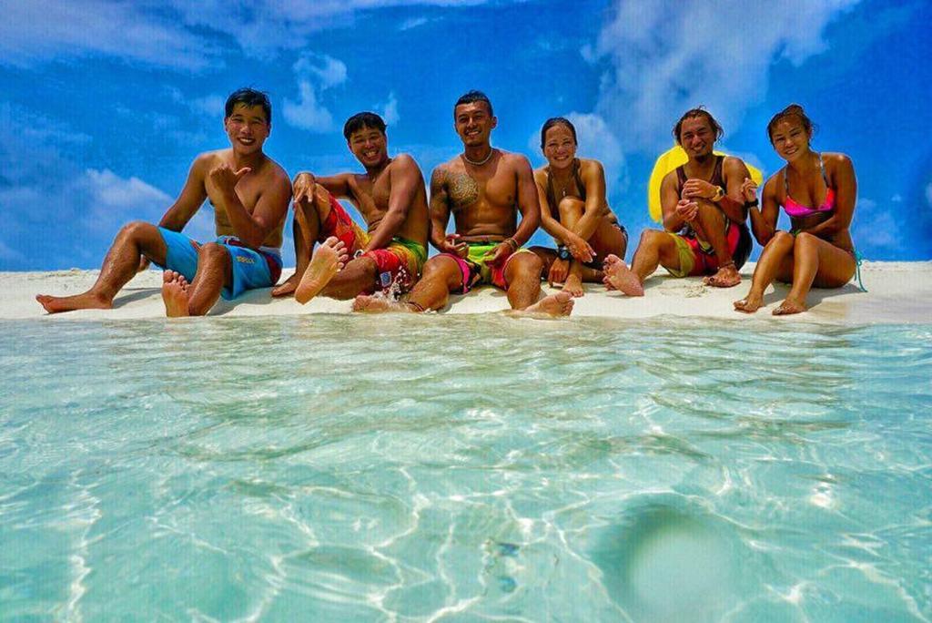 Batuta Maldives Surf View Hotel Thulusdhoo Luaran gambar