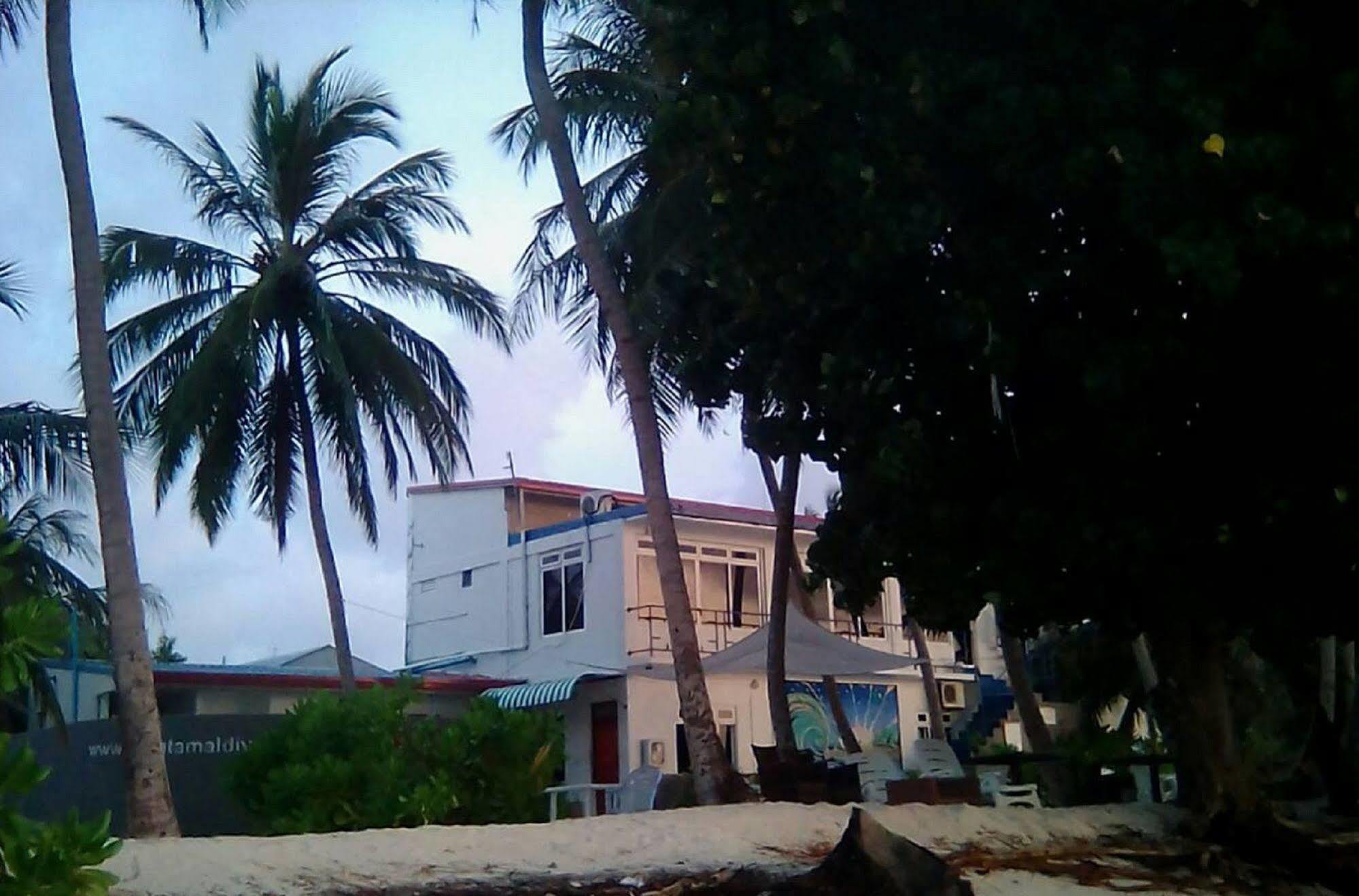Batuta Maldives Surf View Hotel Thulusdhoo Luaran gambar