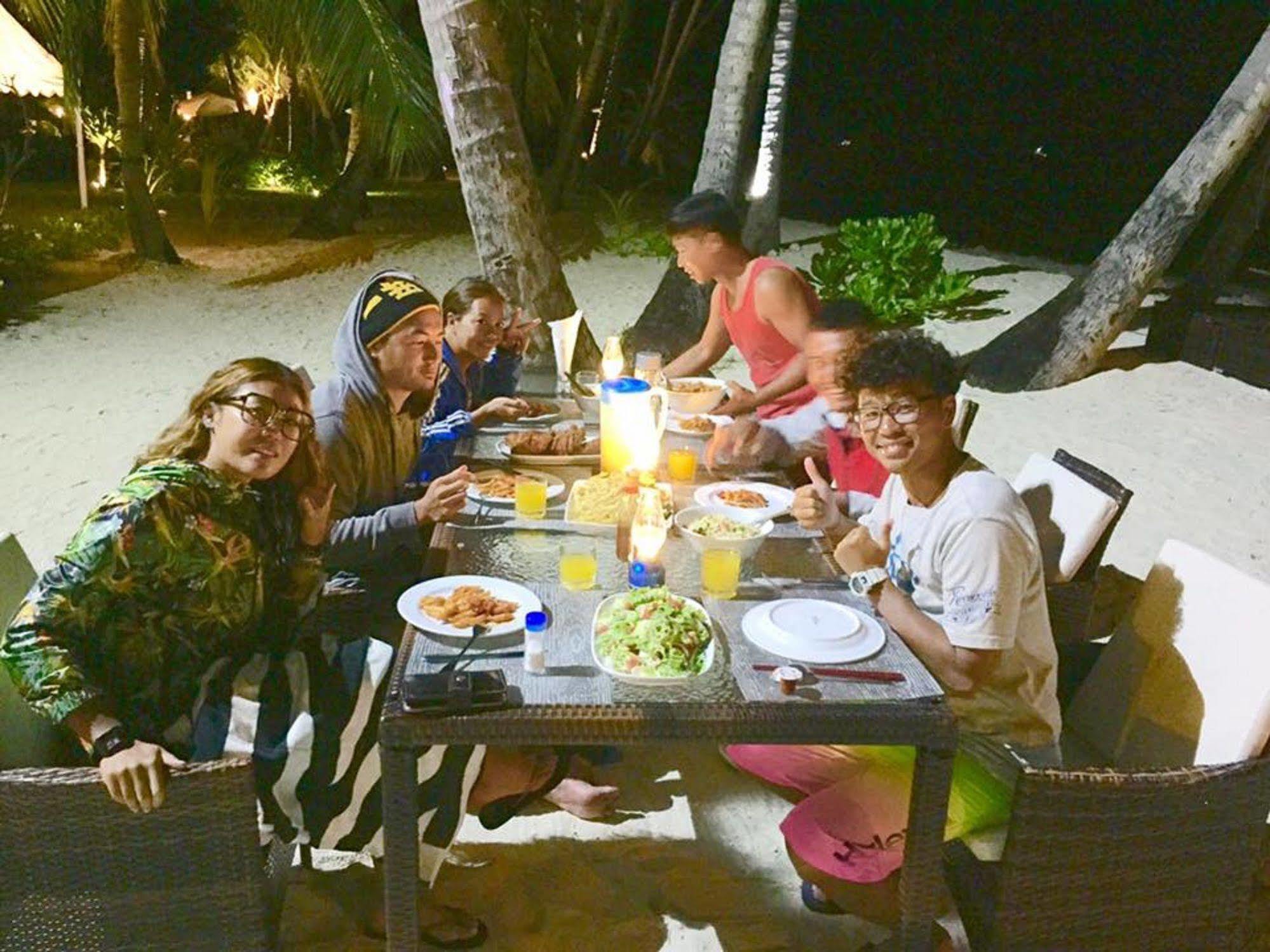 Batuta Maldives Surf View Hotel Thulusdhoo Luaran gambar