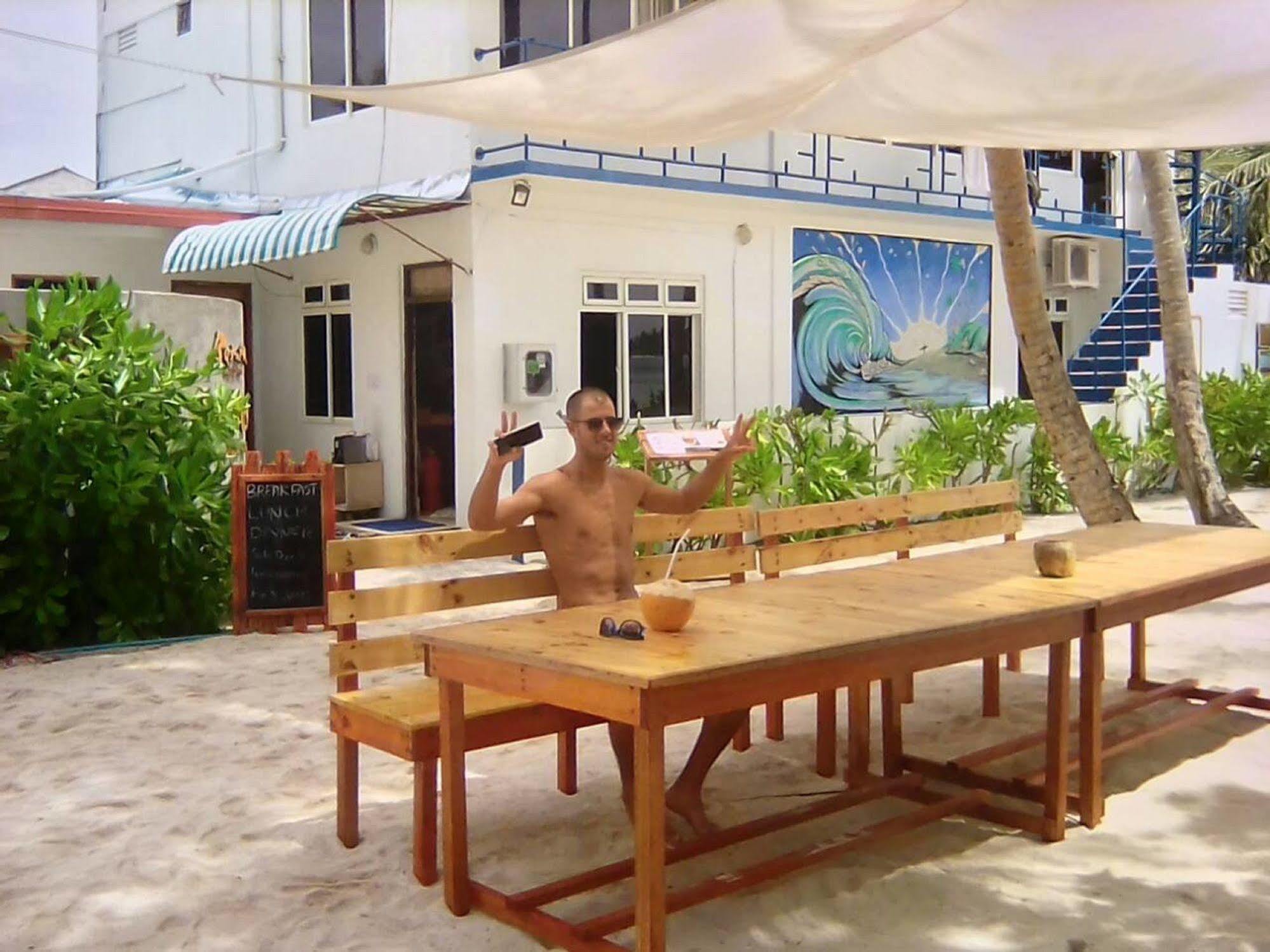Batuta Maldives Surf View Hotel Thulusdhoo Luaran gambar
