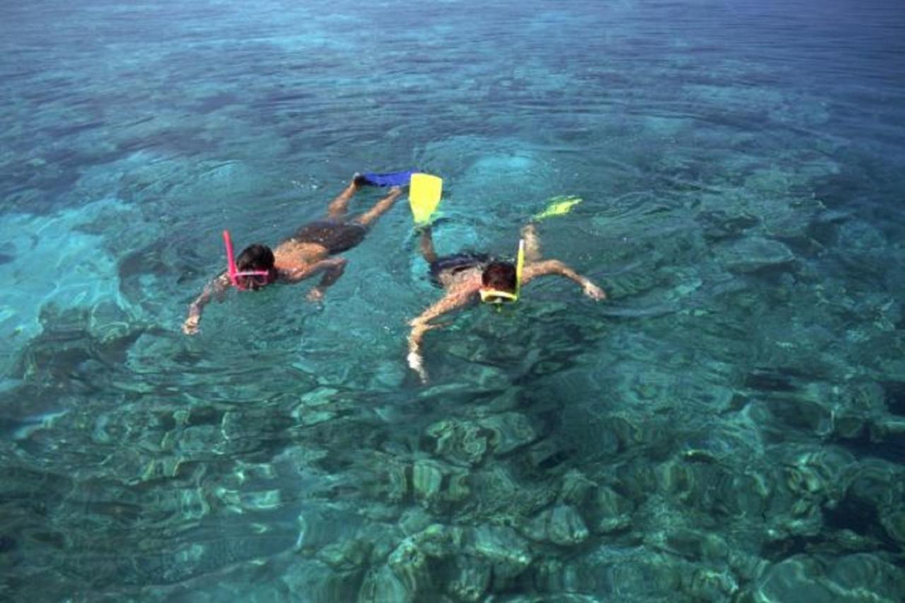 Batuta Maldives Surf View Hotel Thulusdhoo Luaran gambar