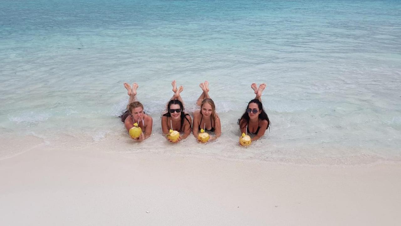 Batuta Maldives Surf View Hotel Thulusdhoo Luaran gambar