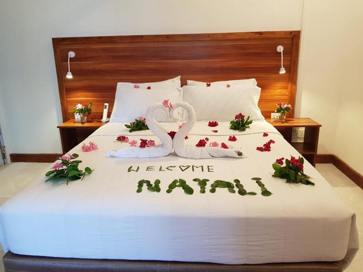 Batuta Maldives Surf View Hotel Thulusdhoo Luaran gambar